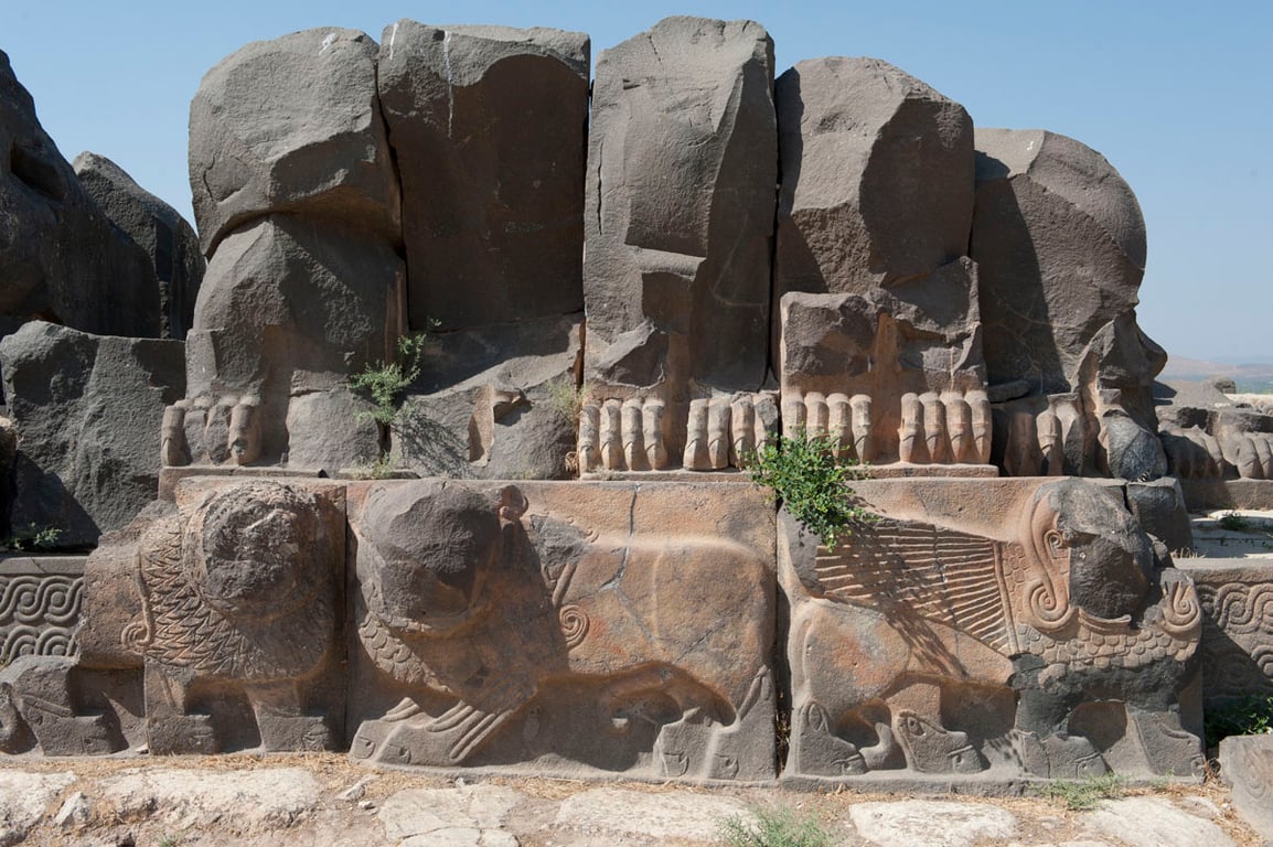 Lion Sphinx Statues Ain Dara — Ain Dara Temple