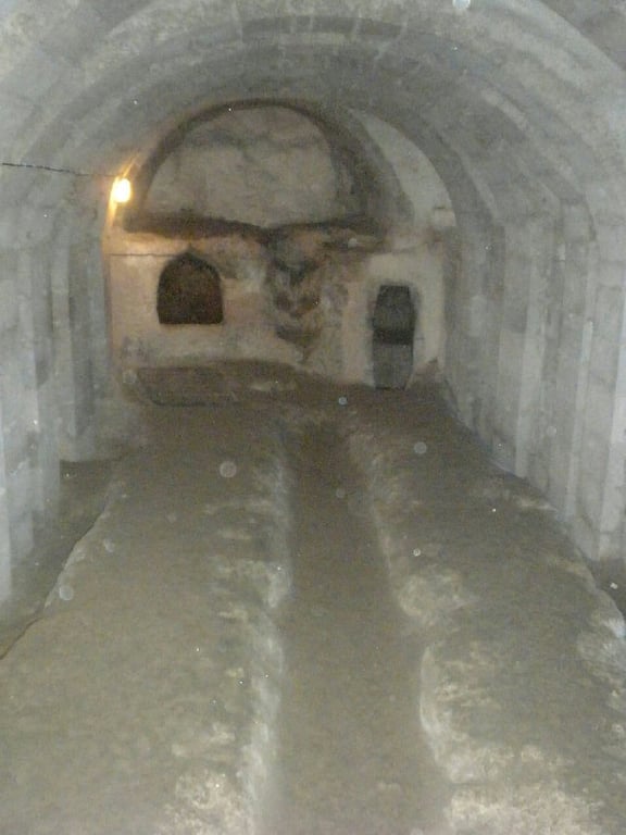 Derinkuyu Underground City Main Chamber 136 Wm 53544219 — Derinkuyu Underground City