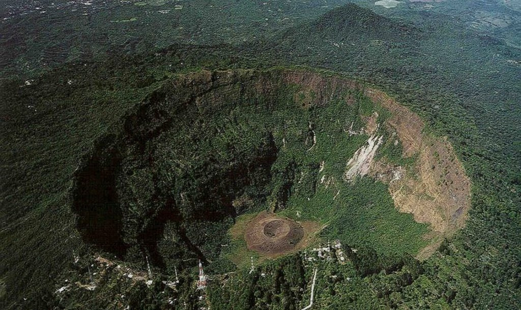 El Boqueron Aerial View — El Boqueron Volcano