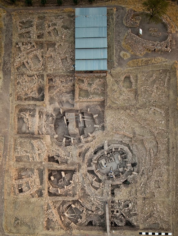 Gbekli Tepe Main Excavation Area Monumental Buildi 134 Wm 90543136 — Göbekli Tepe