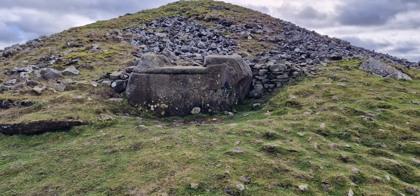 Hags Chair Overview Ancient Monument — The Hag's Chair