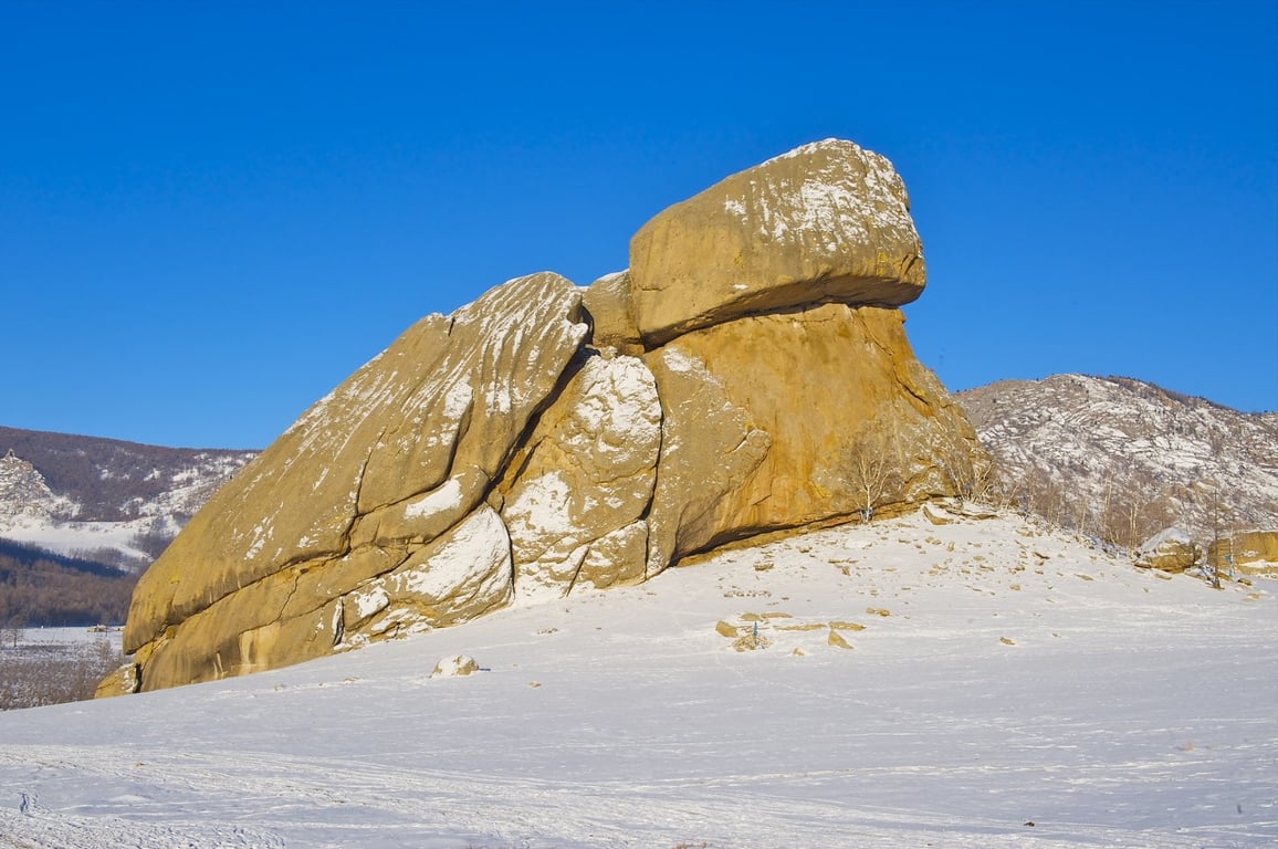 Megalithic Turtle Rock Winter Mongolia Landscape — Turtle Rock