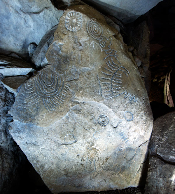 Post 62 Carousel 11 — Cairn T