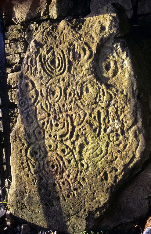 Post 62 Carousel 7 — Cairn T