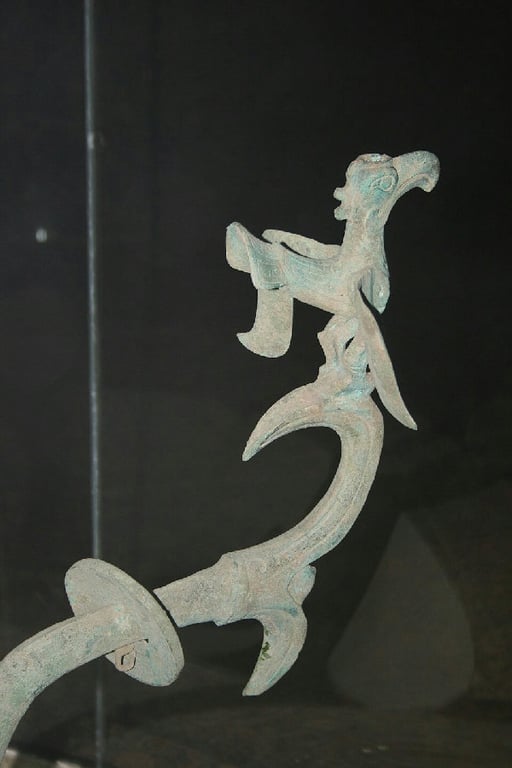 Sanxingdui Bronze Tree Detail 2e 115 Wm 98009882 — Sanxingdui