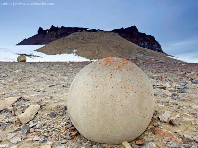 Stone Spheres Found All Over The World V0 Fau8ddlw02ga1 — Siberia's Jurassic Pearls
