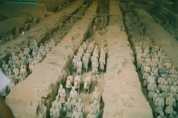 Terracotta Army Mausoleum Of T Xian Soldiers 119 Ov Bkonkd — Terracotta Army, Mausoleum of the First Qin Emperor