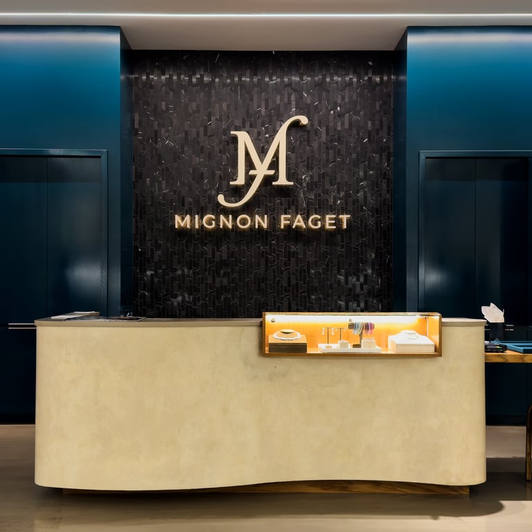 Mignon Faget Lakeside Shopping Center