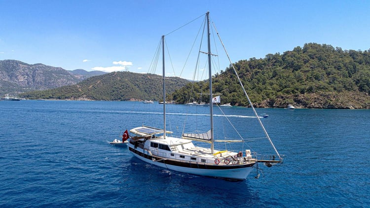 Azura Guleti