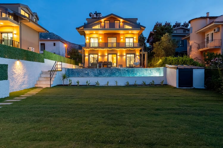 Villa Azure Luxe