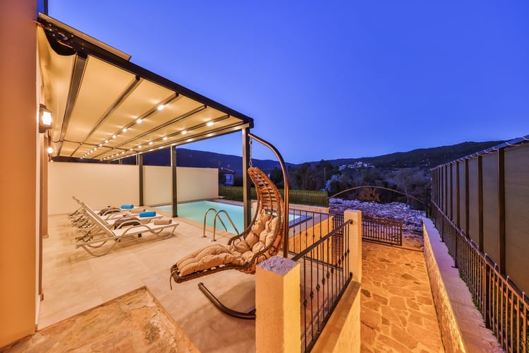 kiralik-yazlik-villa-villa kakule (25).jpg