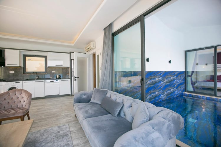 1isitmali-havuzlu-kiralik-villa-villa-monalisa-10-bcefe9a2.jpeg