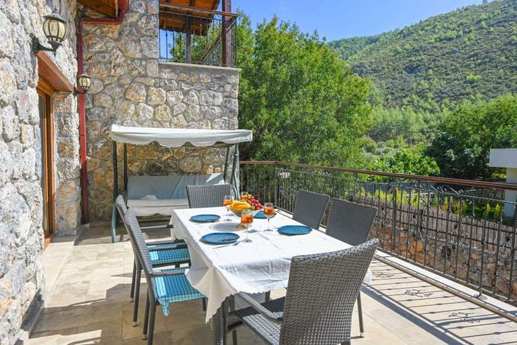 1kiralik-yazlik-villa-jakuzili-villa-villa-candy-stone-3-1449af50.jpg