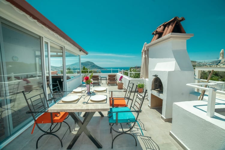 Apart Samara Teras Kat