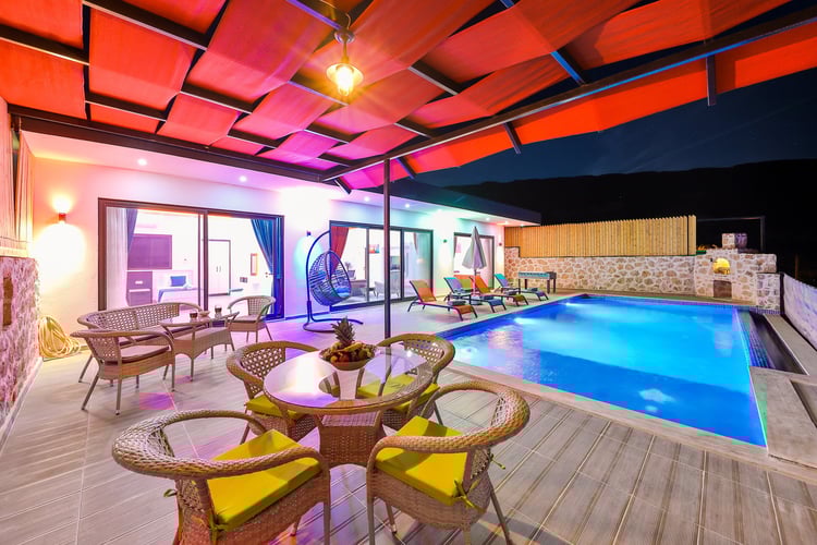 Villa Antik Allure