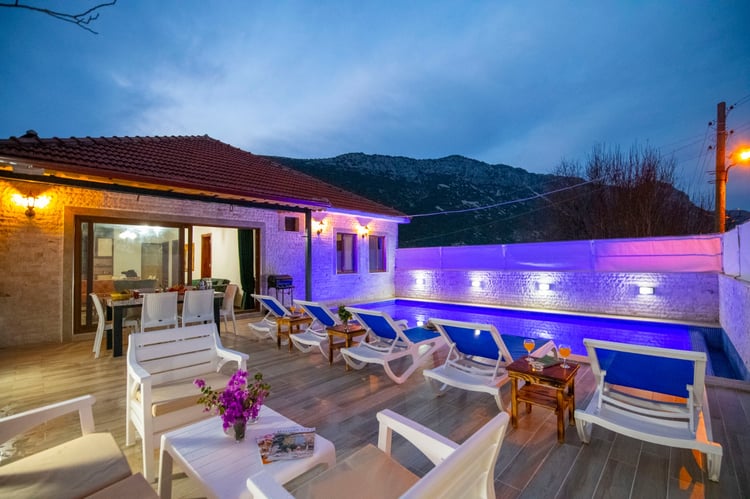 Villa Cevizdibi