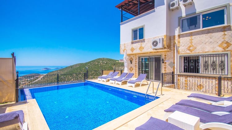 Villa Zirvem