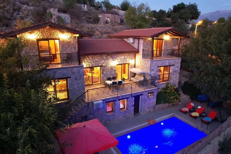 Villa Candy Stone 