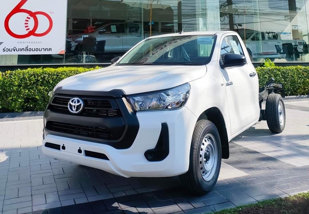 2024 Toyota Hilux Revo Entry (No Pickup)