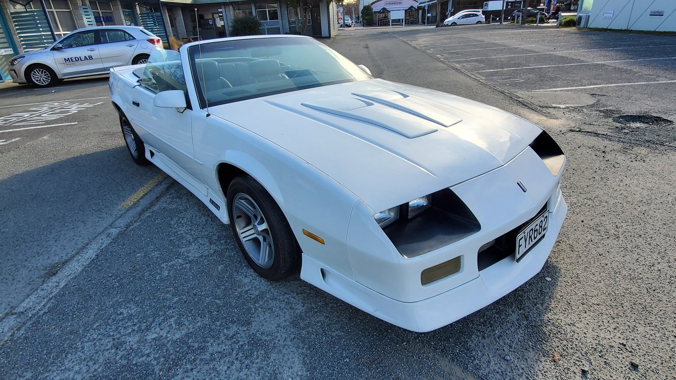 1991 Chevrolet Camaro Convertible Z28 Convertible 5.0L Petrol Rear 4AT LHD