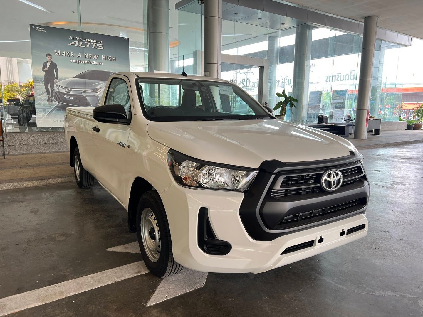 2026 Toyota Hilux Single Cab Revo Entry 2.4 Diesel 4x2 6AT RHD