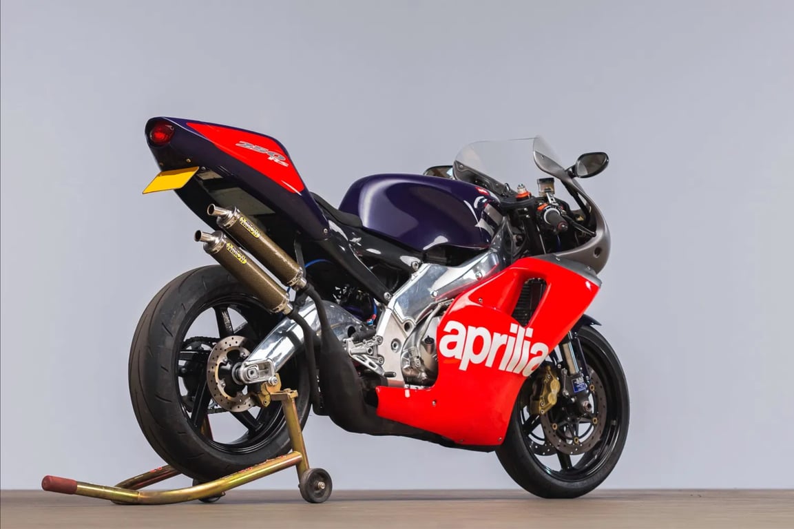 1995 Aprilia RS 250 Loris Reggiani Racing replica