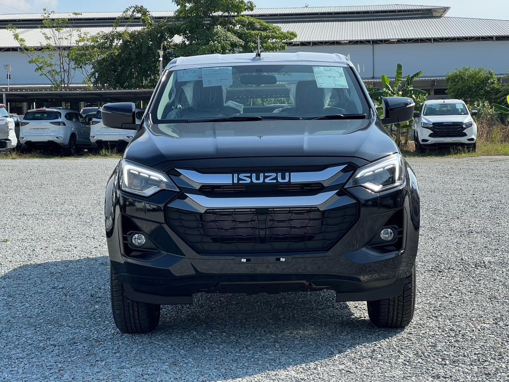 2025 Isuzu D-Max Extra Cab Hi-Lander L 2.2L Diesel 4x2 6MT RHD
