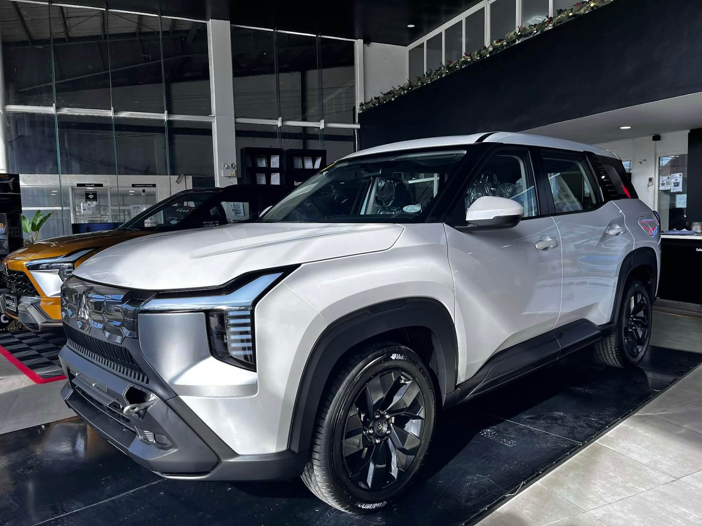2026 Mitsubishi Destinator SUV GLX 1.5L Petrol 2WD CVT LHD