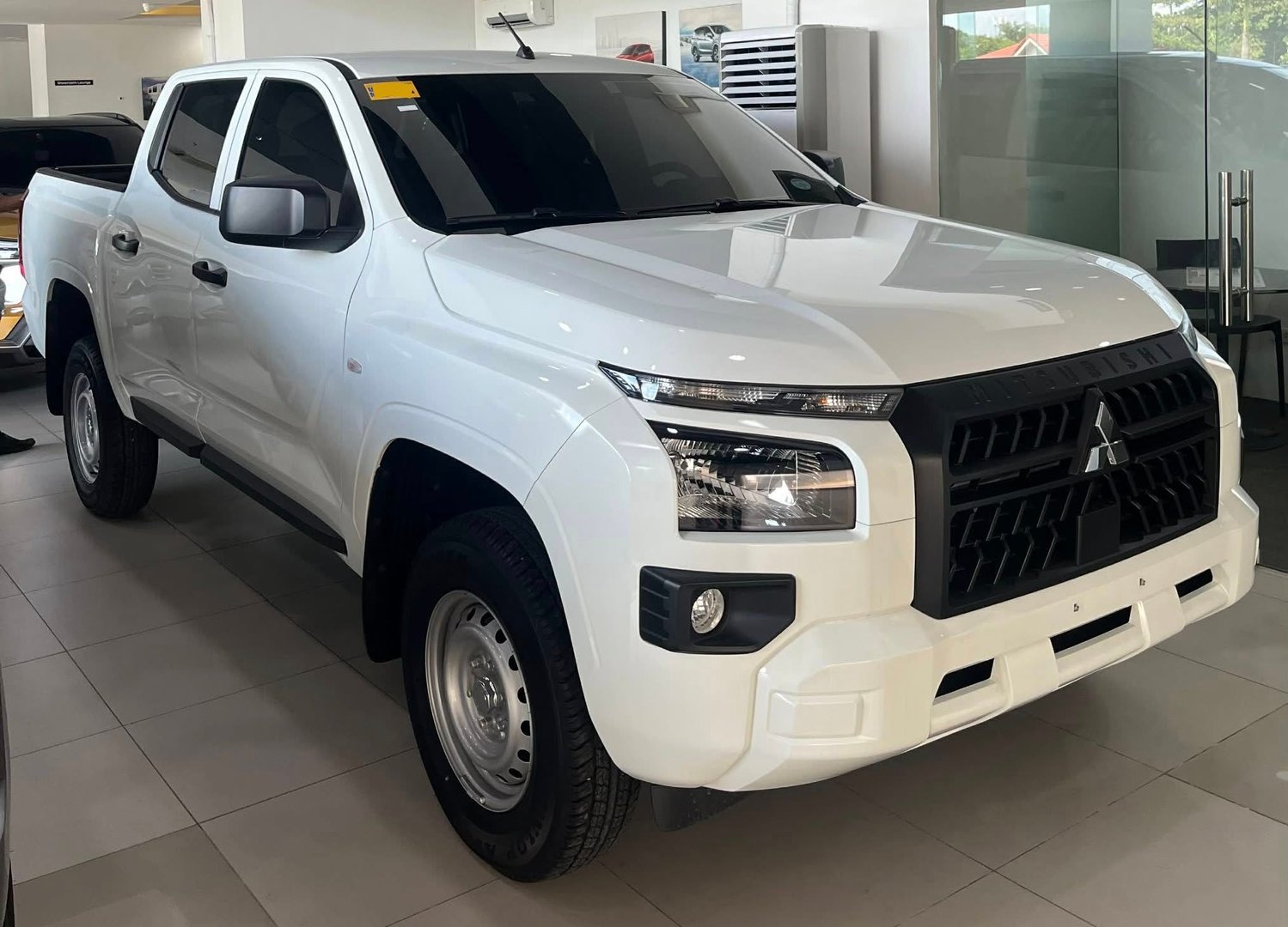 2026 Mitsubishi Triton Double Cab GL 2.4L Diesel 4x4 6MT LHD