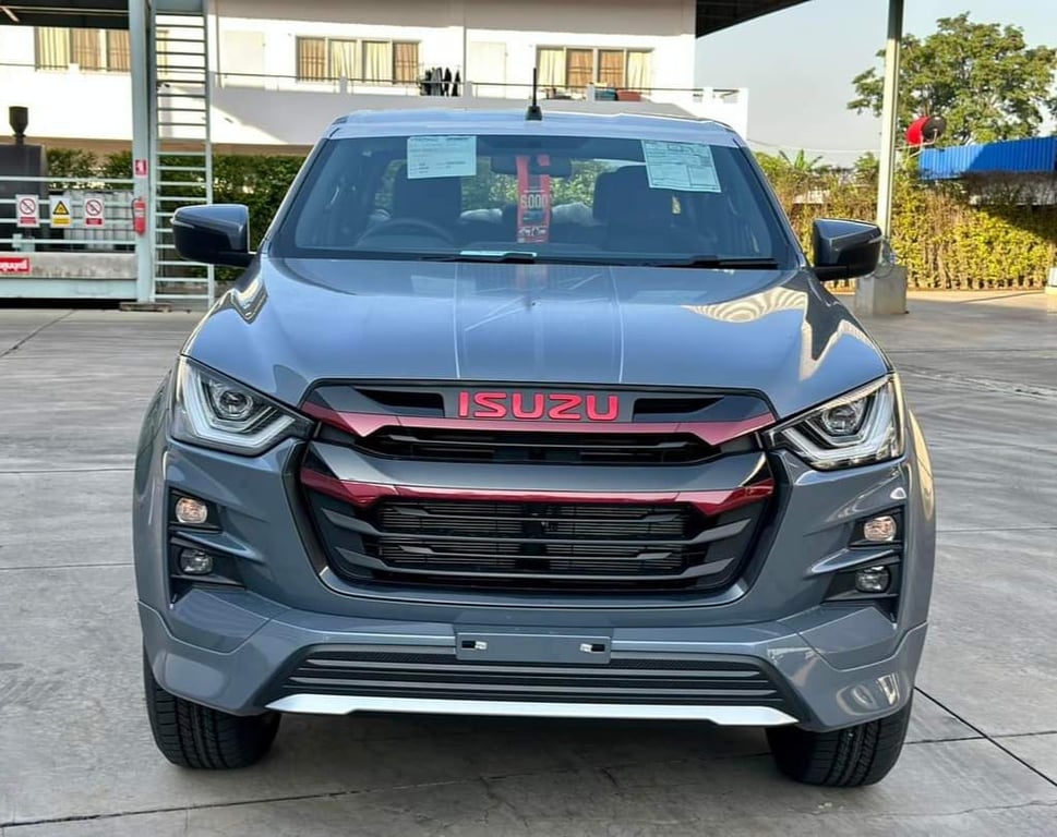 2025 Isuzu D-Max Double Cab X-Series Hi-Lander 1.9L Diesel 4x2 6MT RHD