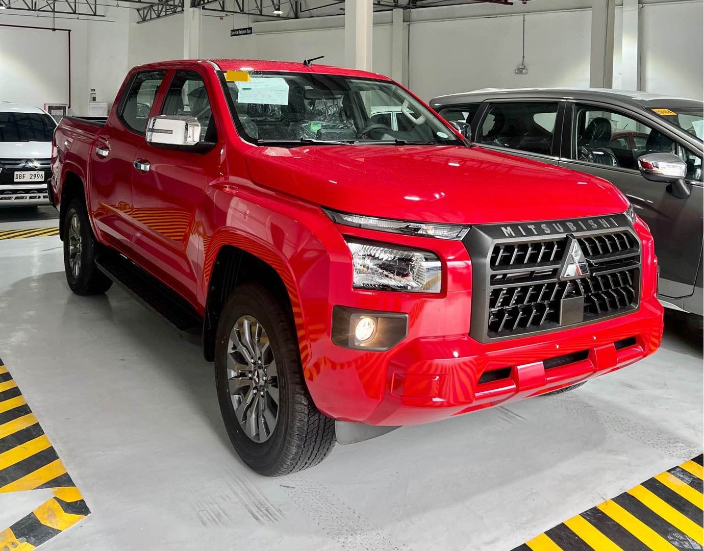 2026 Mitsubishi Triton Double Cab GLX 2.4L Diesel 2WD 6MT LHD