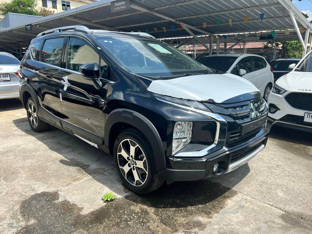 2025 Mitsubishi Xpander MPV Cross 1.5L Petrol 2WD 4AT LHD