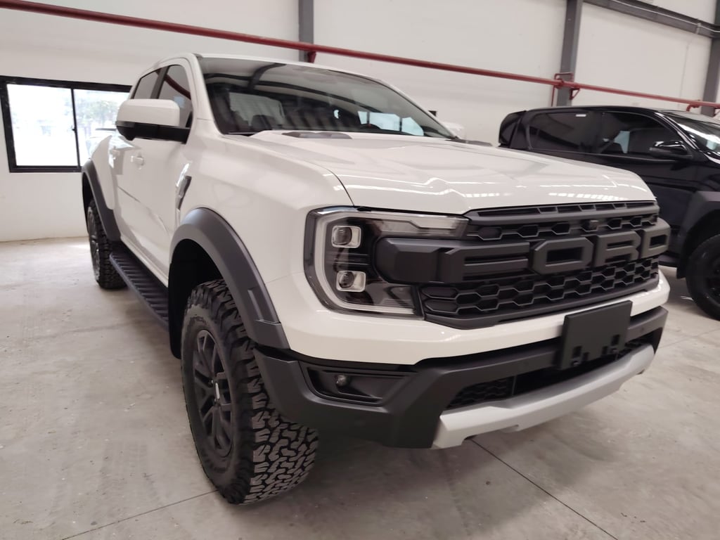 2025 Ford Ranger Double Cab Raptor 3.0L Petrol 4x4 10AT LHD