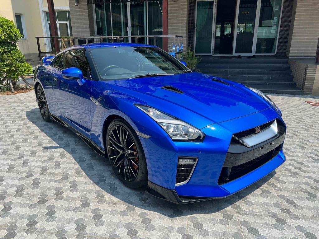 2025 Nissan GT-R Coupe Premium Luxury 3.8 Petrol 2WD 6DCT RHD