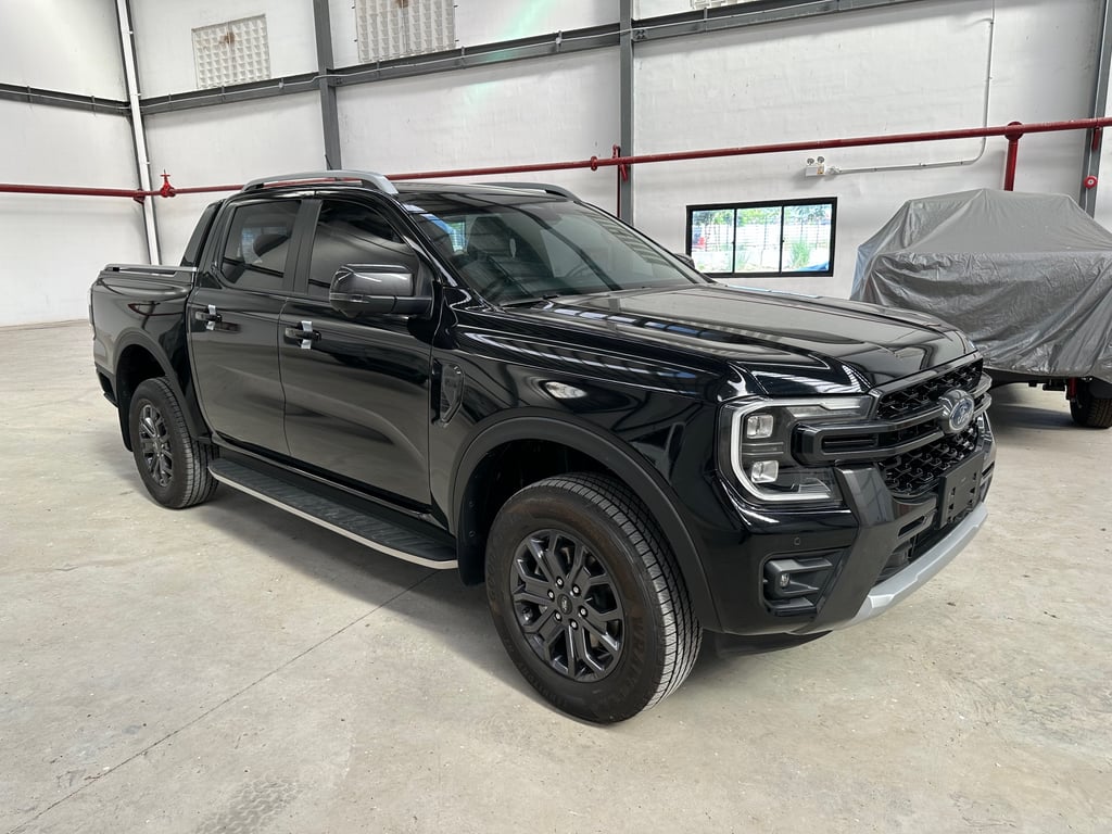 2025 Ford Ranger Double Cab Wildtrak 2.0L Diesel 4x4 10AT LHD