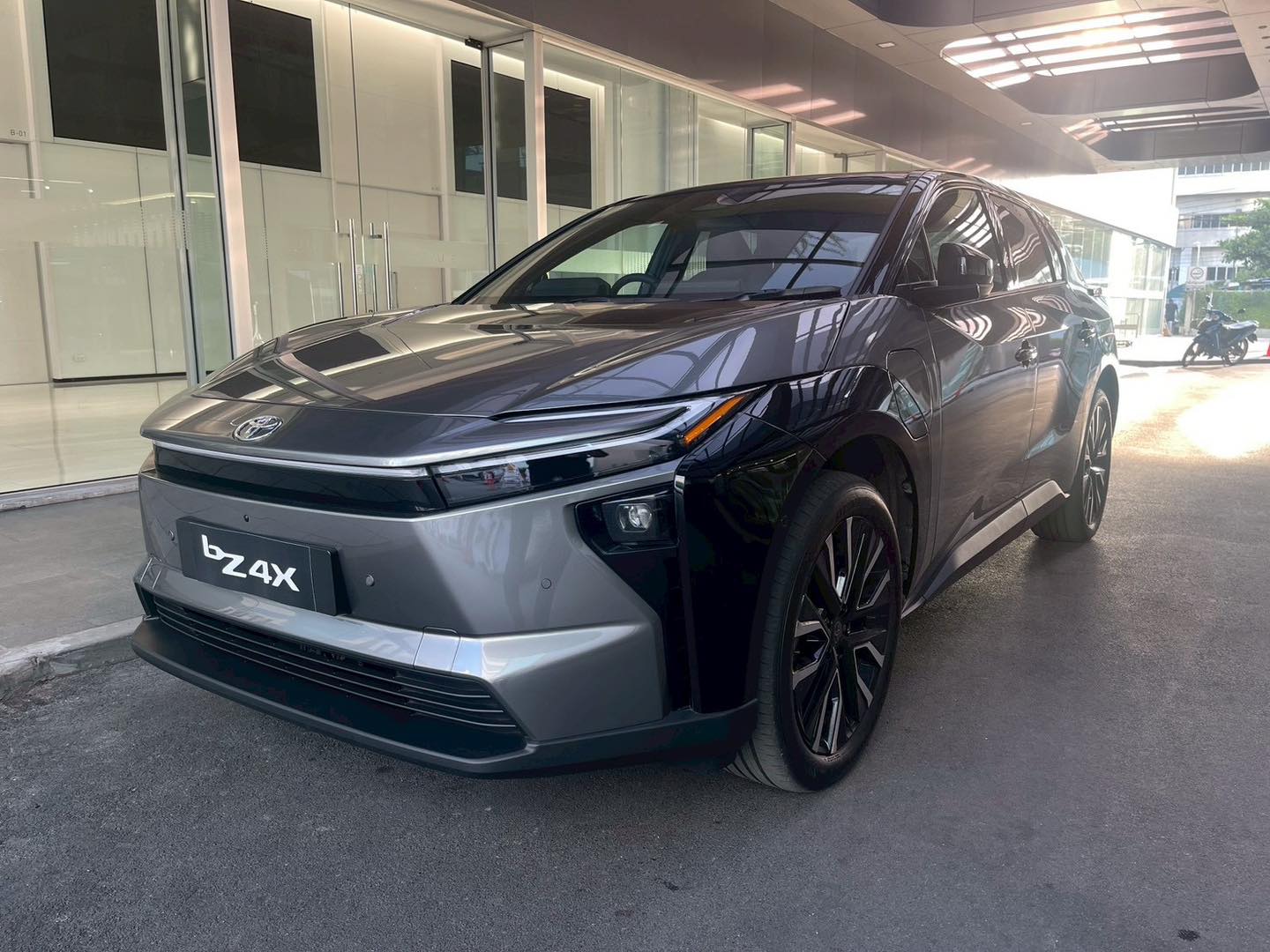 2026 Toyota BZ4X SUV AWD  EV AWD eAxle RHD