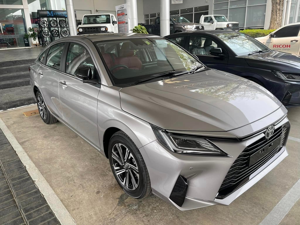 2025 Toyota Yaris Sedan ATIV Sport 1.2L Petrol 2WD CVT-i RHD