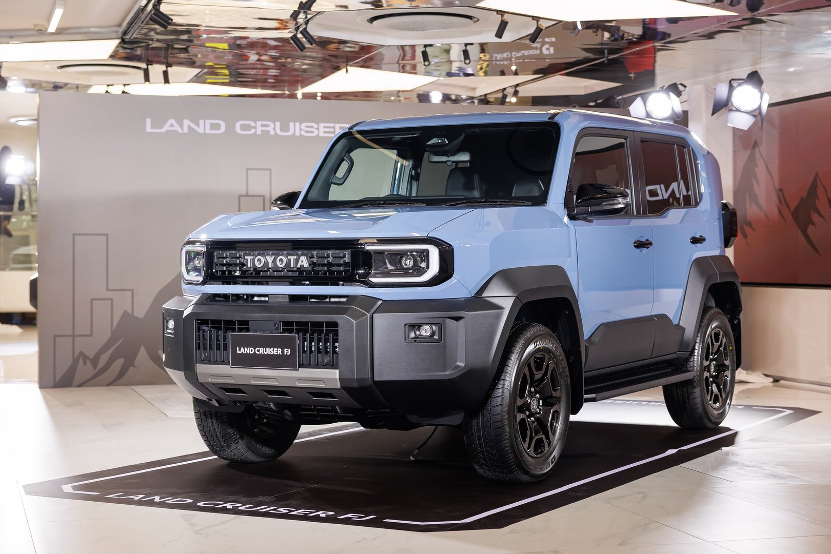 2026 Toyota Land Cruiser SUV FJ 2.7L Benzene AWD 6AT RHD