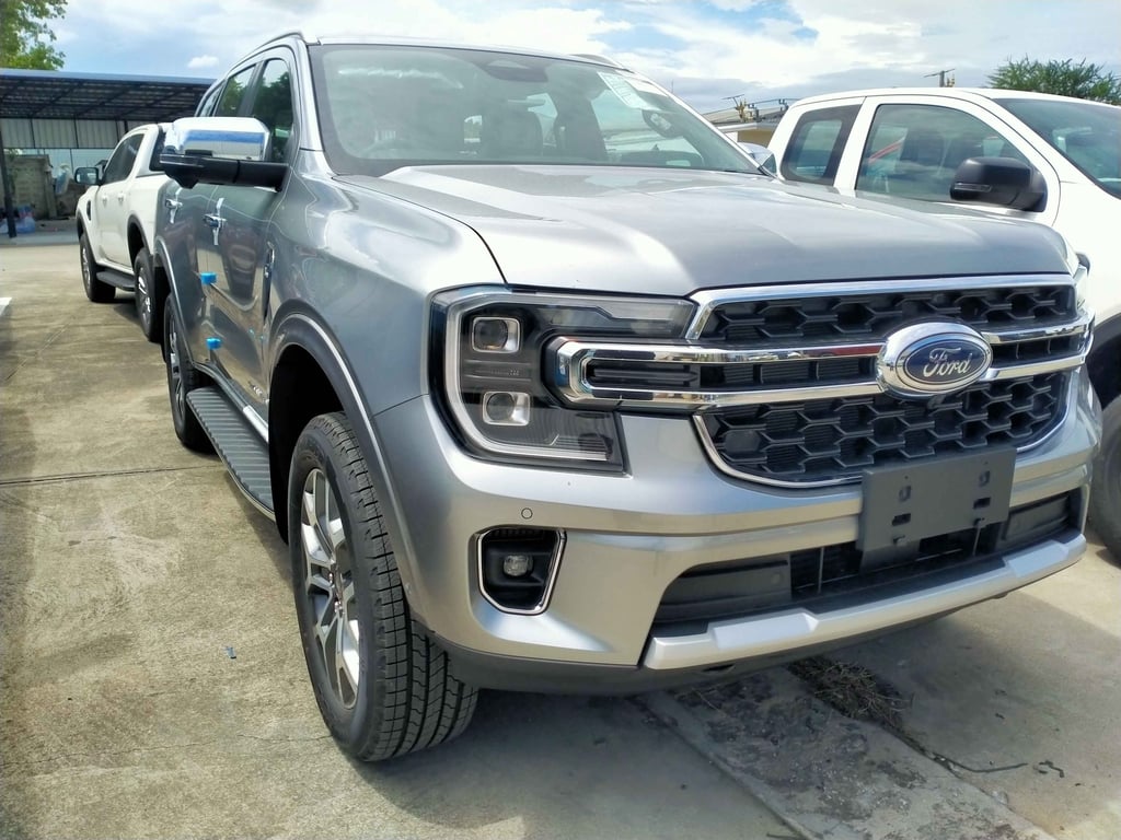 2025 Ford Everest SUV Titanium+ 2.0L Diesel 4x4 10AT RHD