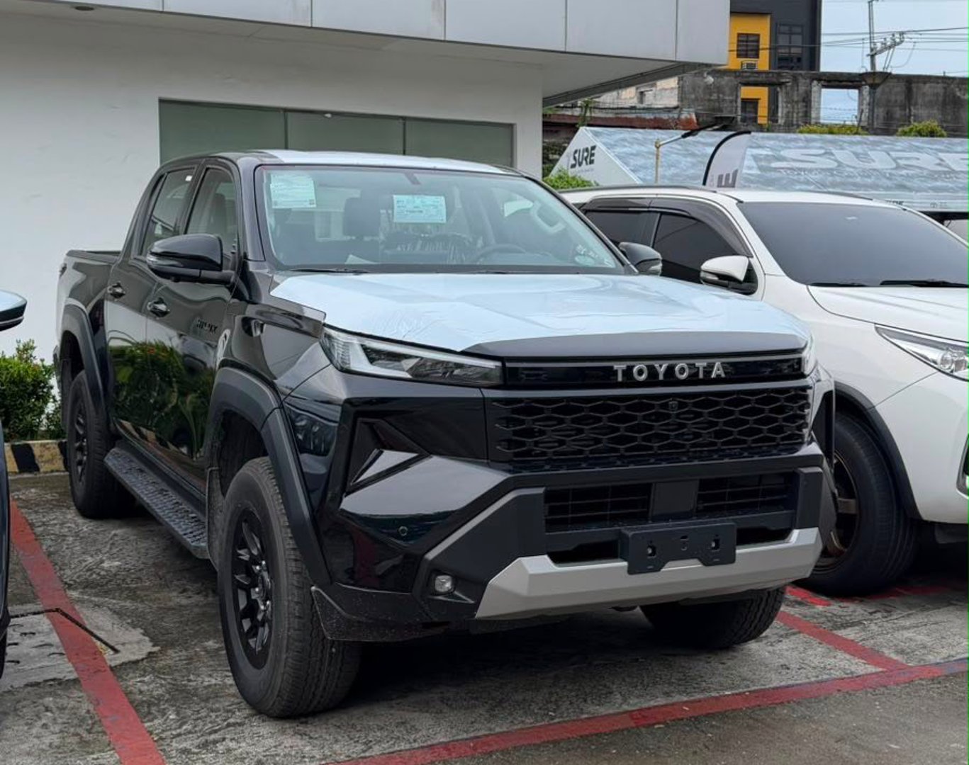 2026 Toyota Hilux Double Cab E 4TREX 2.8L Diesel 4x4 6MT LHD