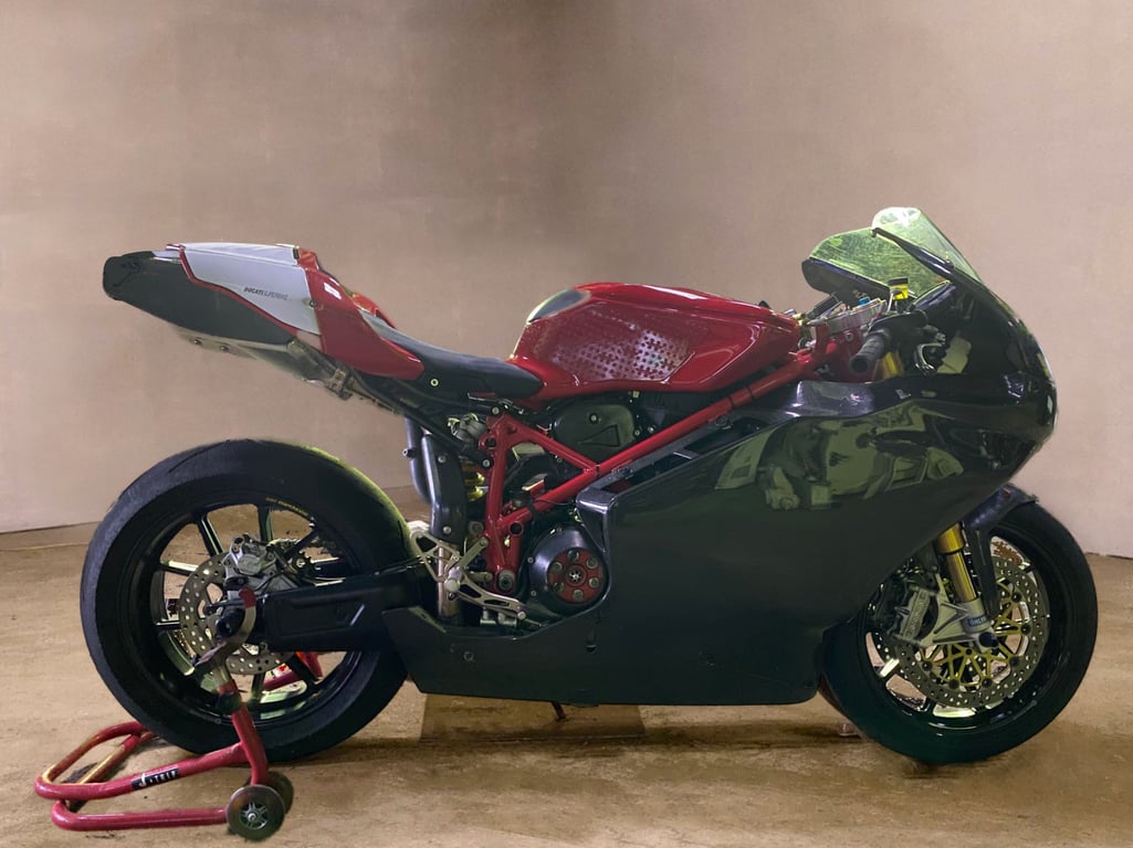 2005 Ducati 999 R # 5