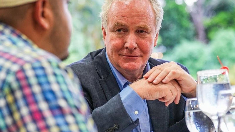 Salvadoran President Mocks Democrat Sen. Van Hollen for Sipping Margaritas with Deported MS-13 Terrorist