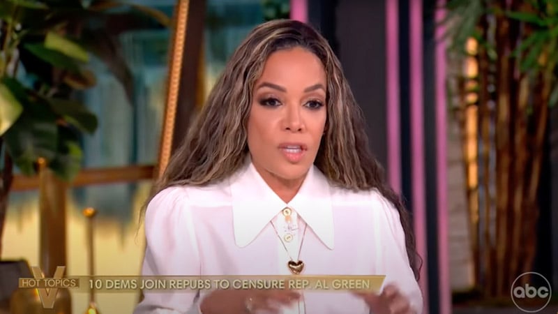 ‘The View’ Host Sunny Hostin Says Democrats Must Be Willing to ‘Fight & Die’ to Defeat Trump