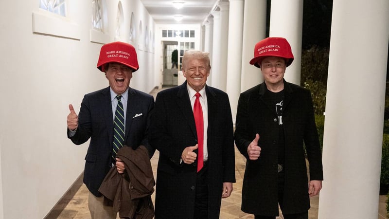 EPIC: Tucker Carlson Meets Trump at White House