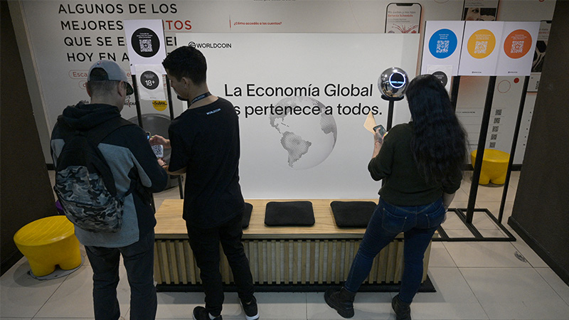 Eyeball-Scanning Company Capitalizes on Argentina’s Inflation Crisis