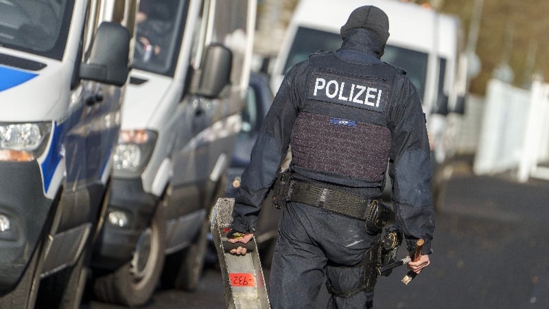 51-Year-Old Lebanese Migrant Remains Free Despite Harassing And Stalking Children For 2 Years in German Town of Zetel