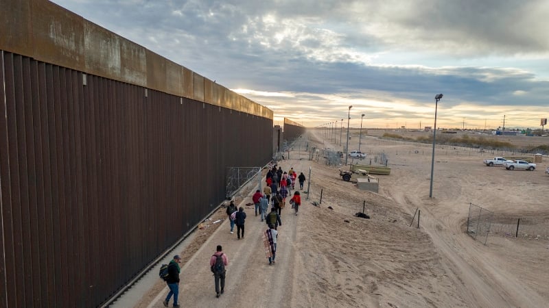 “It Is Crazy”: Trump Blasts Biden for Border-Wall Fire Sale “It Is Crazy”: Trump Blasts Biden for Border-Wall Fire Sale