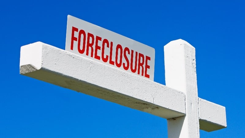 Foreclosure Wave Hits US as Cost-of-Living Crisis Squeezes Homeowners