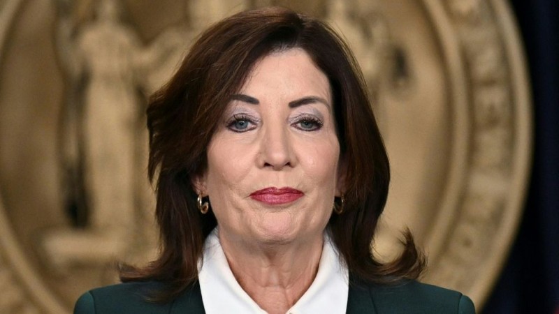 Delusional New York Dem Gov. Hochul Brags Of ‘Safer’ Subways On Same Day Illegal Migrant Set Woman On Fire & Two Passengers Were Stabbed