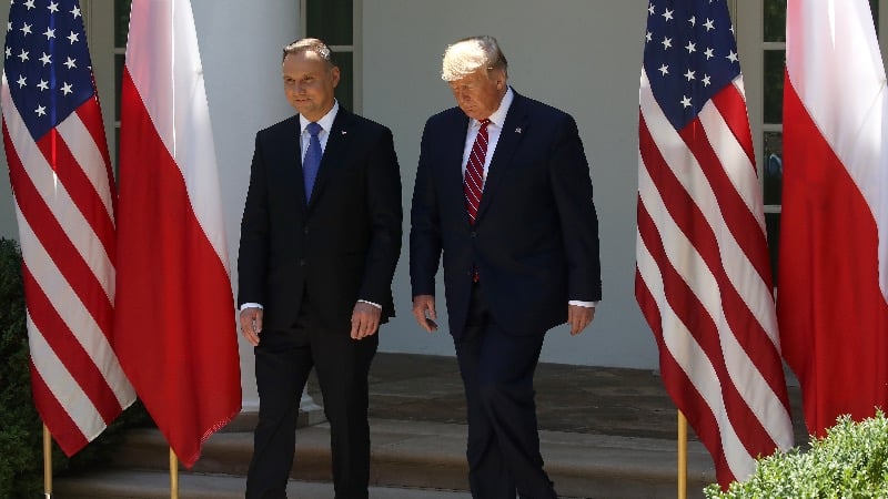 Conservative Polish Presidential Candidate Meets With Trump, Will Celebrate May 3 With Polish Community in Chicago